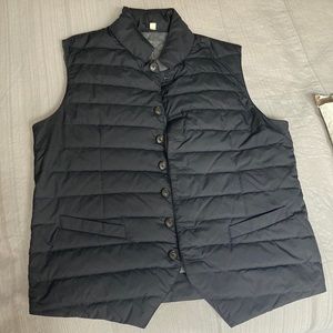 Suit Supply Down Vest. Navy. Size L. Worn 2-3 times